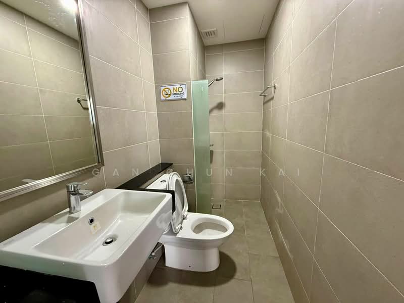 Servis Apartment untuk Disewa di Tropicana 218 Macalister - Gan Chun Kai - Bathroom - PropertyGuru.com.my