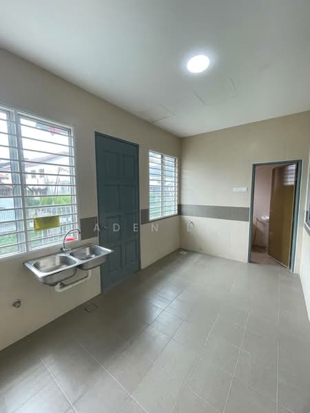 Terraced House for Rent in Taman Baiduri (Dengkil) - Aaden Lim - Kitchen - PropertyGuru.com.my