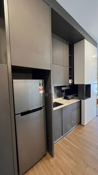 Servis Apartment untuk Disewa di Ceylonz Suites - Albert Loo - Kitchen - PropertyGuru.com.my