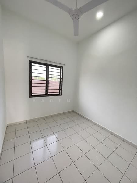 1-storey Terraced House for Rent in Kampung Dato' Ahmad Razali (Dengkil) - Aaden Lim - Interior - PropertyGuru.com.my