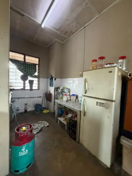 Rumah Flat untuk Dijual di Taman Perling - Hui Hui Lim - Kitchen - PropertyGuru.com.my