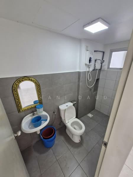 Apartment for Rent at Residensi Tasikmas - Rohani Daud - Bathroom - PropertyGuru.com.my