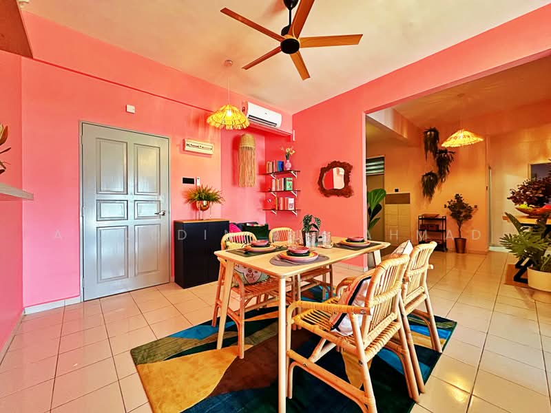 Pangsapuri untuk Dijual di Residensi Klebang 2 (PR1MA @ Klebang 2) - Aizuddin bin Ahmad - Dining Room - PropertyGuru.com.my