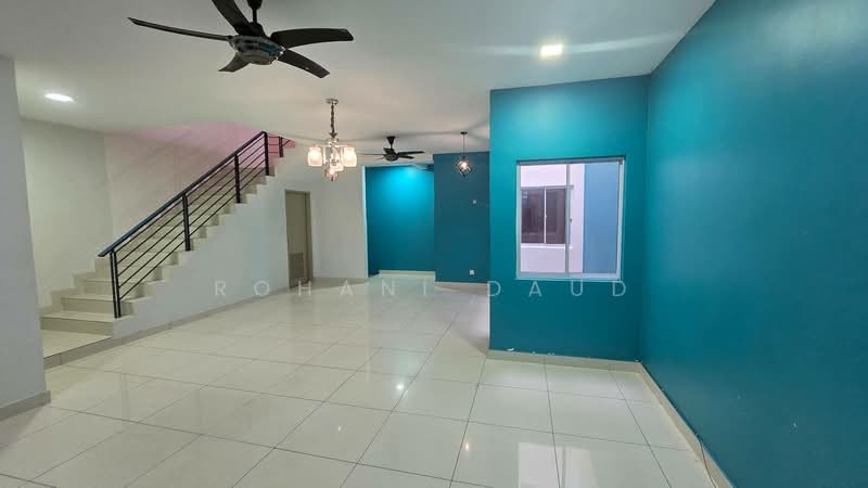 2-storey Terraced House for Sale in Semenyih (Selangor) - Rohani Daud - Living Room - PropertyGuru.com.my