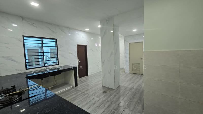 2-storey Terraced House for Sale in Semenyih (Selangor) - Rohani Daud - Kitchen - PropertyGuru.com.my
