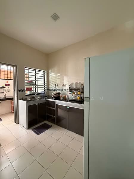 Semi-Detached House for Sale in Bahau (Negeri Sembilan) - Phoebe Lam - Kitchen - PropertyGuru.com.my