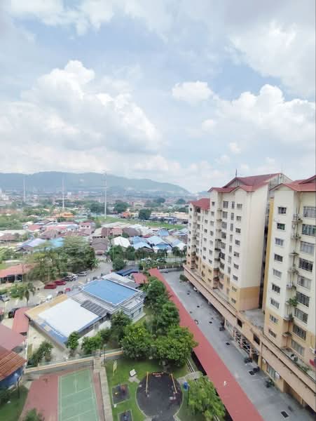 Pangsapuri untuk Dijual di Merdeka Villa - Azli Ibrahim - Exterior - PropertyGuru.com.my