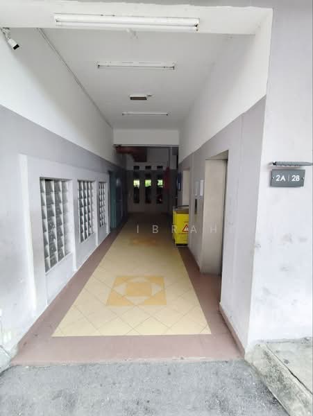 Pangsapuri untuk Dijual di Merdeka Villa - Azli Ibrahim - Corridor - PropertyGuru.com.my