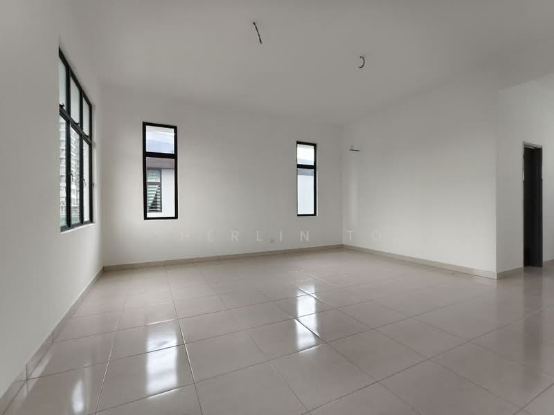 Semi-Detached House for Sale in Taman Mutiara Mas (Skudai) - Sherlin To - Living Room - PropertyGuru.com.my
