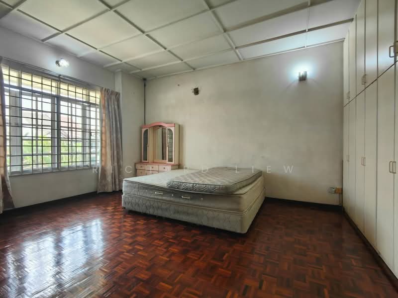 2-storey Terraced House for Sale in Taman Sea (Petaling Jaya) - Richard Liew - Bedroom - PropertyGuru.com.my