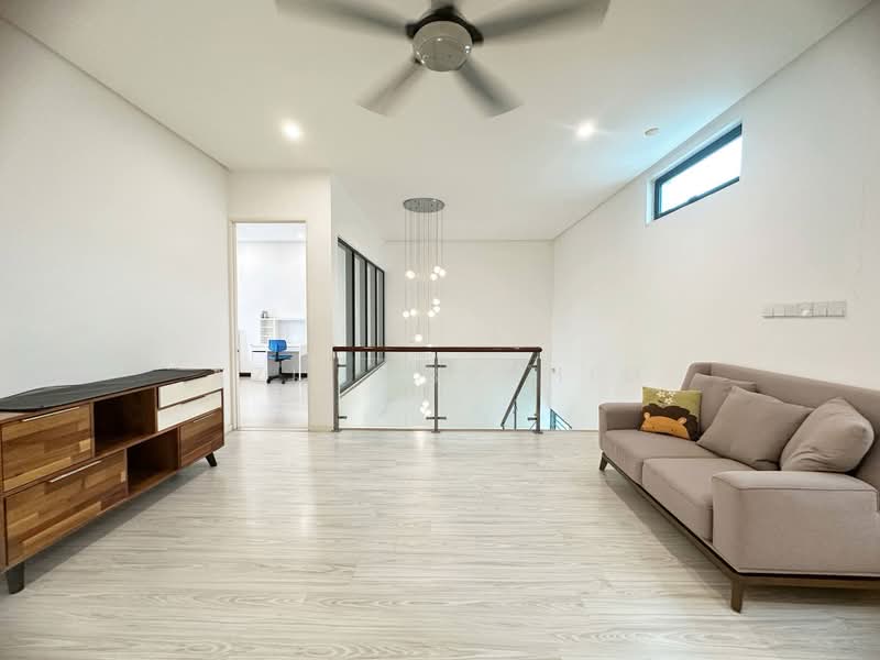 Townhouse for Sale in Taman Melawati (Ulu Kelang) - Azli Ibrahim - Living Room - PropertyGuru.com.my