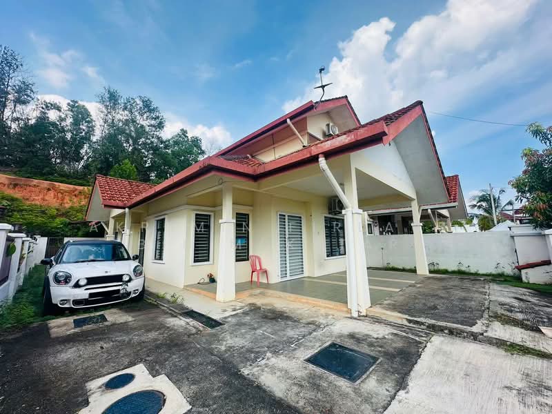 Rumah Berkembar untuk Dijual di Kampung Sungai Ramal Luar (Kajang) - Akramin Firdaus Bin Mokhtar - PropertyGuru.com.my