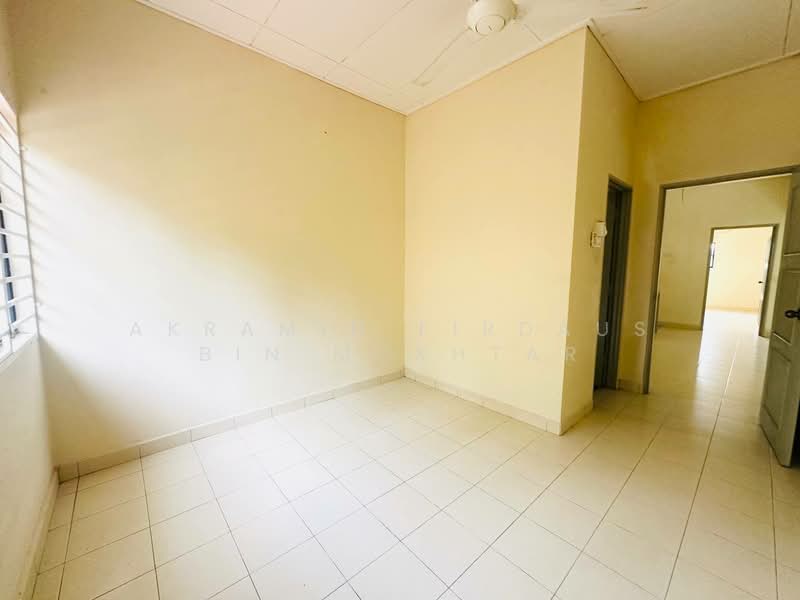 Rumah Berkembar untuk Dijual di Kampung Sungai Ramal Luar (Kajang) - Akramin Firdaus Bin Mokhtar - PropertyGuru.com.my