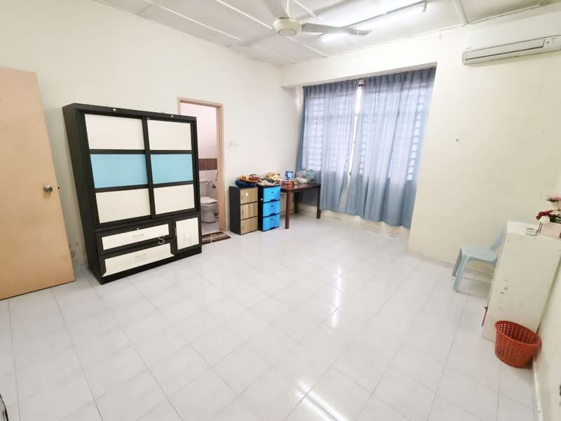 Rumah Teres 2 Tingkat untuk Dijual di Johor Bahru (Johor) - Sherlin To - Living Room - PropertyGuru.com.my