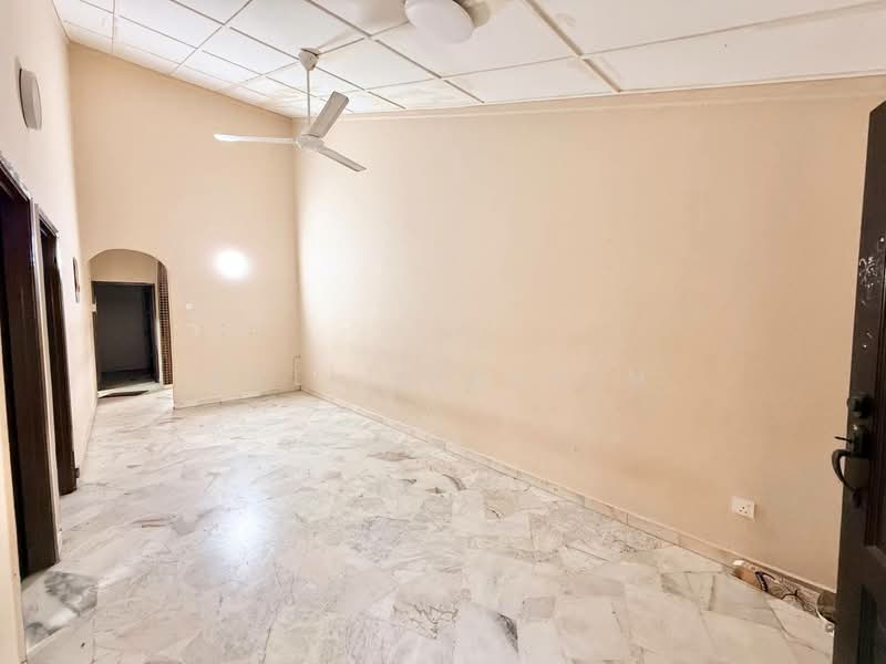 1-storey Terraced House for Sale in Bandar Baru Sungai Buloh (Sungai Buloh) - Azli Ibrahim - Interior - PropertyGuru.com.my
