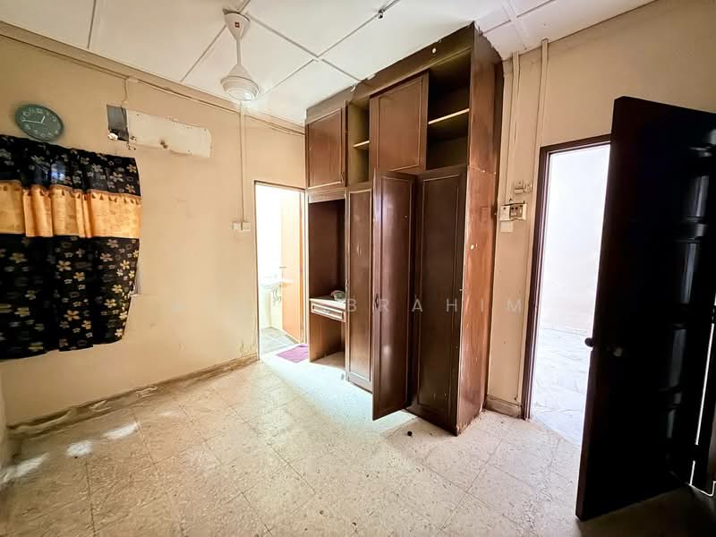 1-storey Terraced House for Sale in Bandar Baru Sungai Buloh (Sungai Buloh) - Azli Ibrahim - Interior - PropertyGuru.com.my