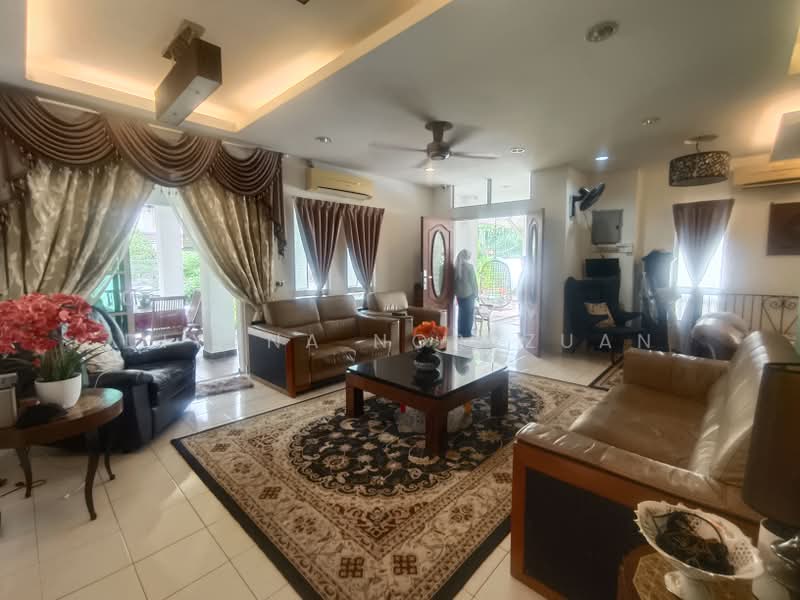 Rumah Teres 2 Tingkat untuk Dijual di Bandar Bukit Raja (Klang) - Diyana Norrzuan - Living Room - PropertyGuru.com.my