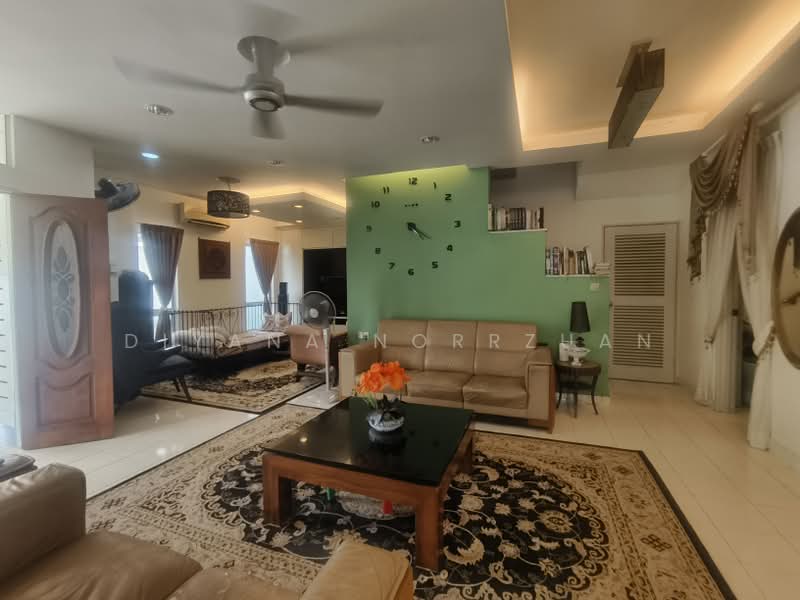 Rumah Teres 2 Tingkat untuk Dijual di Bandar Bukit Raja (Klang) - Diyana Norrzuan - Living Room - PropertyGuru.com.my