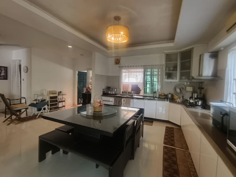 Rumah Teres 2 Tingkat untuk Dijual di Bandar Bukit Raja (Klang) - Diyana Norrzuan - Kitchen - PropertyGuru.com.my