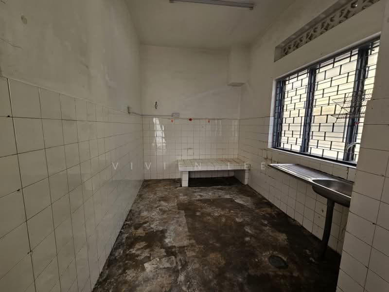 Rumah Teres 2 Tingkat untuk Dijual di Seksyen 5 (Petaling Jaya) - Vivien Lee - Kitchen - PropertyGuru.com.my