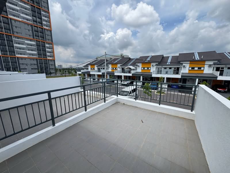Rumah Bandar untuk Disewa di Dengkil (Selangor) - Ahmad Faiz - Exterior - PropertyGuru.com.my