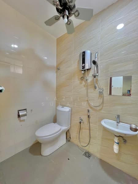 Bungalow for Sale in Kota Kemuning (Shah Alam) - Yazila Sulaimi - Bathroom - PropertyGuru.com.my