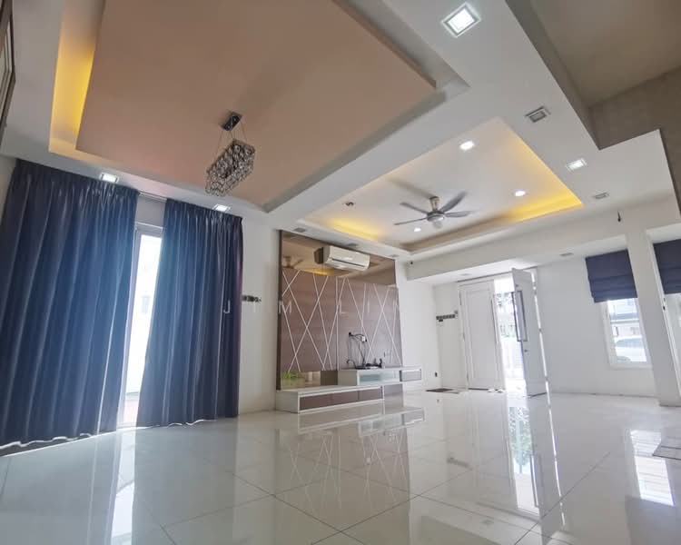 Rumah Teres untuk Dijual di Kemuning Utama (Shah Alam) - Jim Ling - Living Room - PropertyGuru.com.my