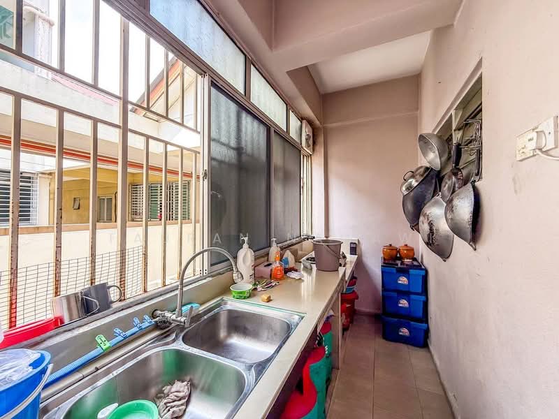 Apartment for Sale at Vista Mutiara - Fauran Nawawi - Kitchen - PropertyGuru.com.my