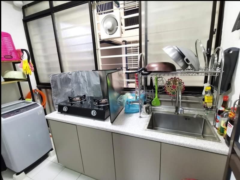 Kondominium untuk Dijual di One Damansara - JK Leong - Kitchen - PropertyGuru.com.my