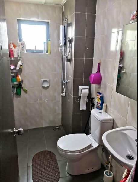 Kondominium untuk Dijual di One Damansara - JK Leong - Bathroom - PropertyGuru.com.my
