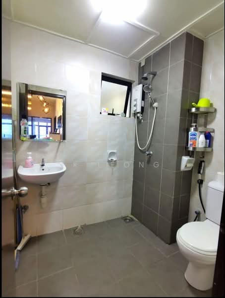 Kondominium untuk Dijual di One Damansara - JK Leong - Bathroom - PropertyGuru.com.my