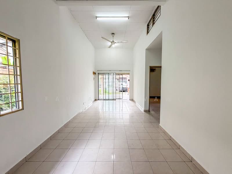 1-storey Terraced House for Sale in Puncak Alam (Selangor) - Fauran Nawawi - PropertyGuru.com.my