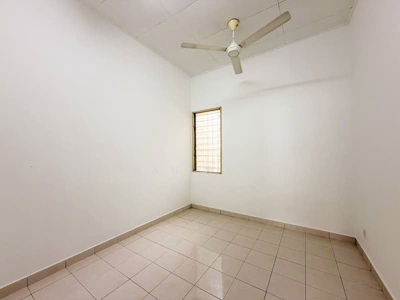 1-storey Terraced House for Sale in Puncak Alam (Selangor) - Fauran Nawawi - PropertyGuru.com.my