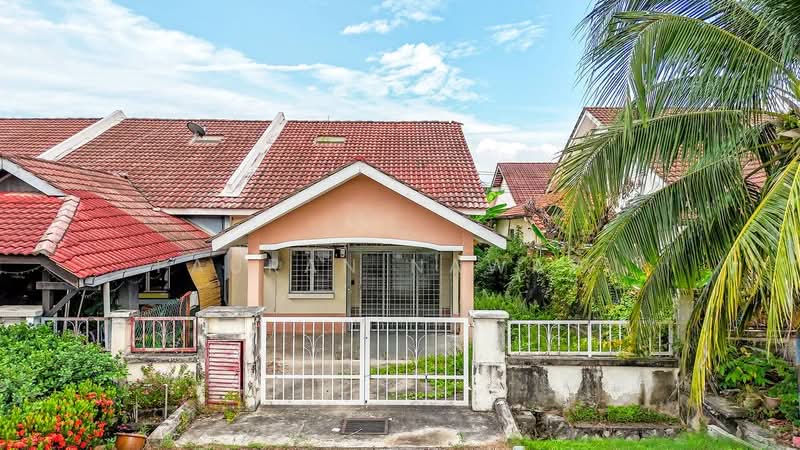 1-storey Terraced House for Sale in Puncak Alam (Selangor) - Fauran Nawawi - PropertyGuru.com.my