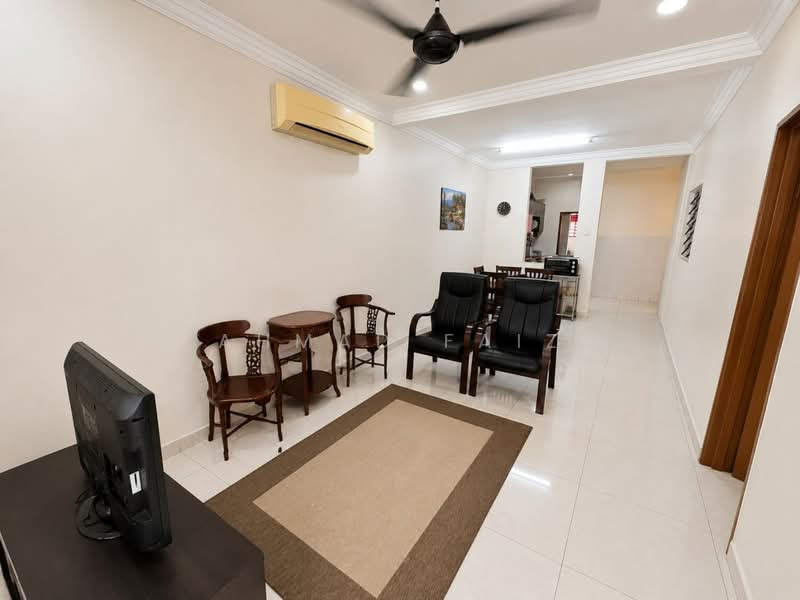 Rumah Teres 1 Tingkat untuk Dijual di Bandar Bukit Raja (Klang) - Ahmad Faiz - Living Room - PropertyGuru.com.my