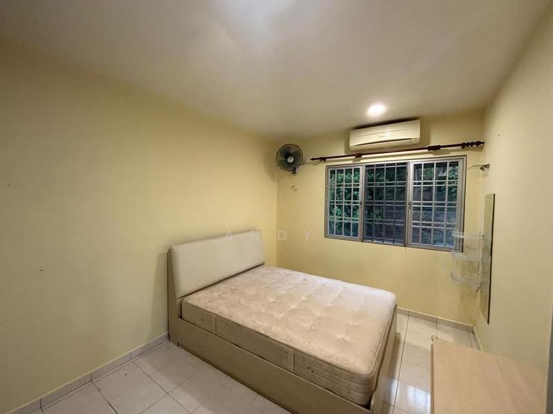 Pangsapuri untuk Dijual di Pangsapuri Angsana - Andy Eng - Bedroom - PropertyGuru.com.my