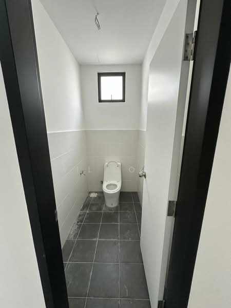 Shop / Office for Rent in Eco Botanic 2 (Iskandar Puteri (Nusajaya)) - Wil Mong - Bathroom - PropertyGuru.com.my