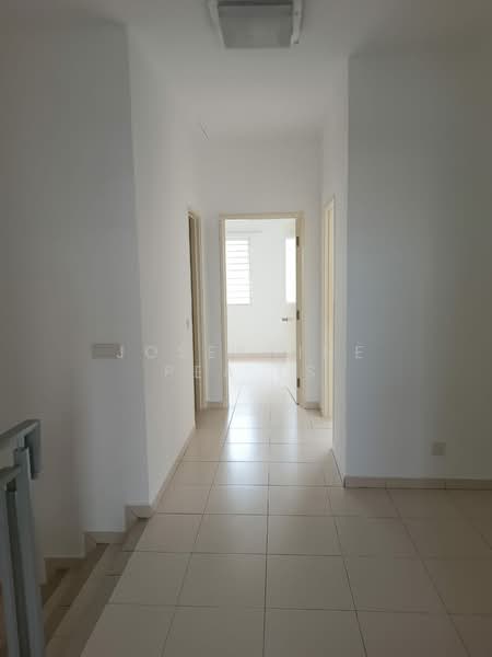 2-storey Terraced House for Sale in Setia Ecohill (Semenyih) - Josephine Pea LS - Corridor - PropertyGuru.com.my