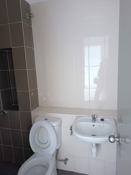 2-storey Terraced House for Sale in Setia Ecohill (Semenyih) - Josephine Pea LS - Bathroom - PropertyGuru.com.my