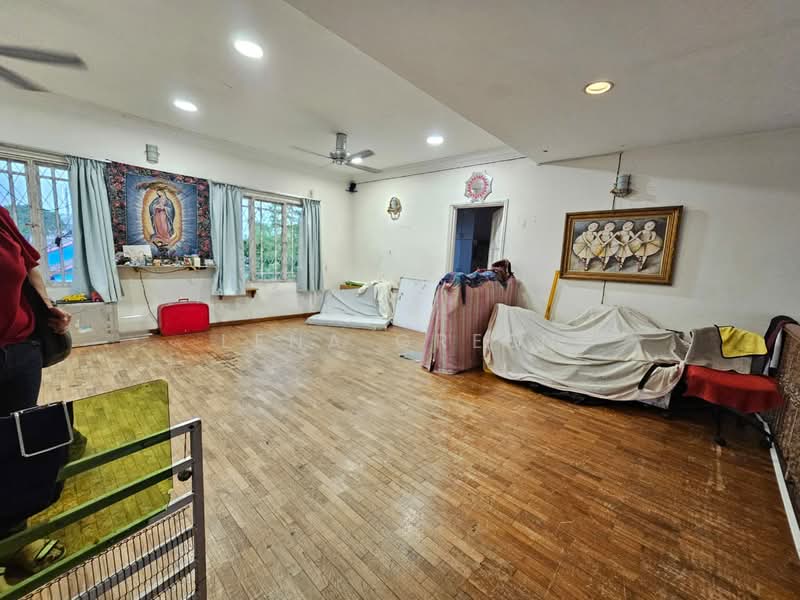 Rumah Banglo untuk Dijual di Seksyen 4 (Petaling Jaya) - Lena Green - Living Room - PropertyGuru.com.my