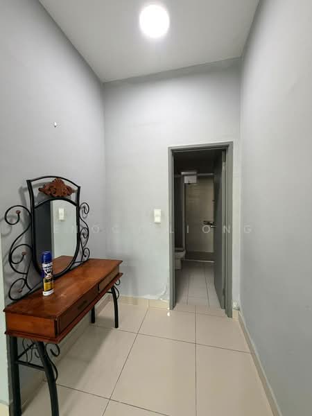 Servis Apartment untuk Disewa di Meridin Bayvue Serviced Apartment - Enoch Liong - Corridor - PropertyGuru.com.my