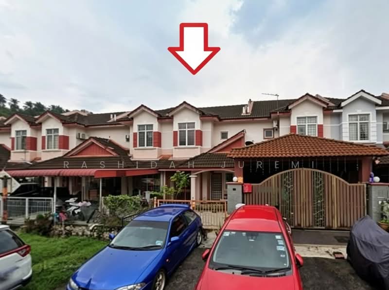 2-storey Terraced House for Sale in Puncak Alam (Selangor) - Rashidah Juremi - Exterior - PropertyGuru.com.my