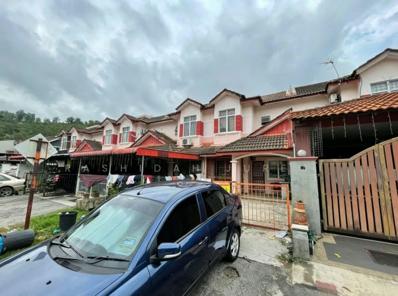 2-storey Terraced House for Sale in Puncak Alam (Selangor) - Rashidah Juremi - Exterior - PropertyGuru.com.my