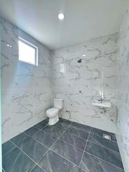Rumah Teres 2 Tingkat untuk Dijual di Taman Pulai Hijauan (Skudai) - Melinda Ee - Bathroom - PropertyGuru.com.my