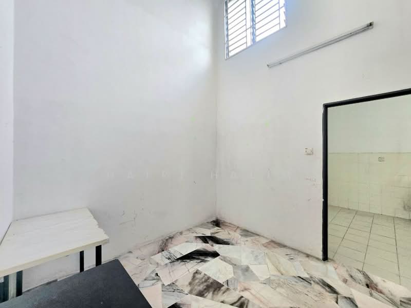 1-storey Terraced House for Sale in Kota Kemuning (Shah Alam) - Hairi Halim - PropertyGuru.com.my