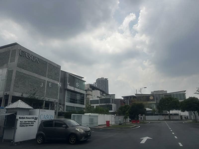 Warehouse for Rent in Taman Sains Selangor (Kota Damansara) - Jentsen Thong - Exterior - PropertyGuru.com.my