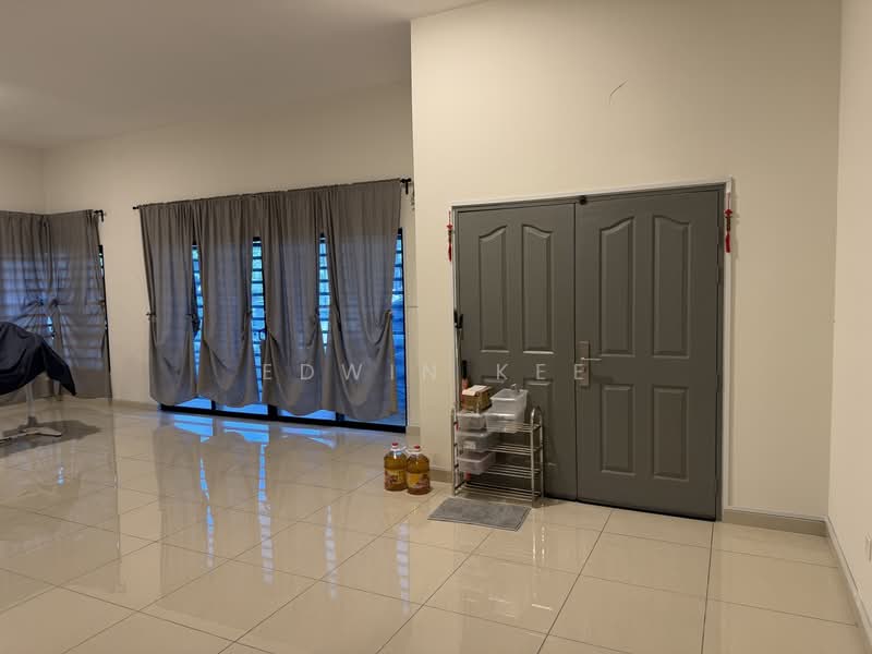 Rumah Banglo untuk Dijual di Mantin (Negeri Sembilan) - EDWIN KEE - Living Room - PropertyGuru.com.my