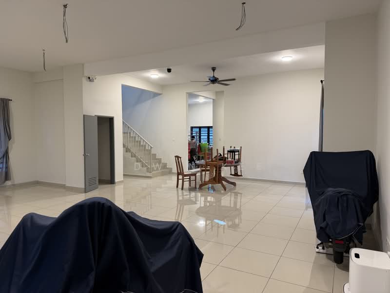 Rumah Banglo untuk Dijual di Mantin (Negeri Sembilan) - EDWIN KEE - Living Room - PropertyGuru.com.my
