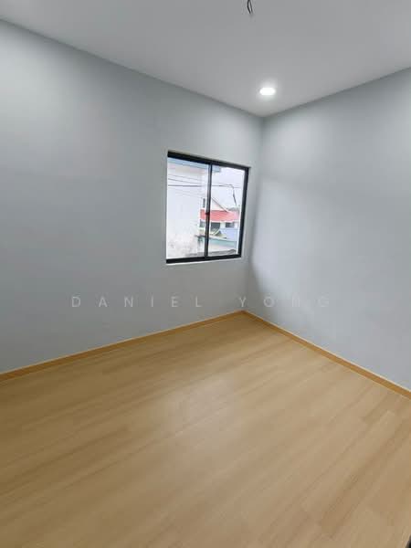 2-storey Terraced House for Sale in Taman Bukit Jaya (Ulu Tiram) - Daniel Yong - Interior - PropertyGuru.com.my