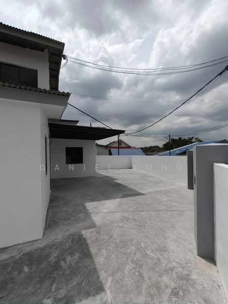 2-storey Terraced House for Sale in Taman Bukit Jaya (Ulu Tiram) - Daniel Yong - Exterior - PropertyGuru.com.my